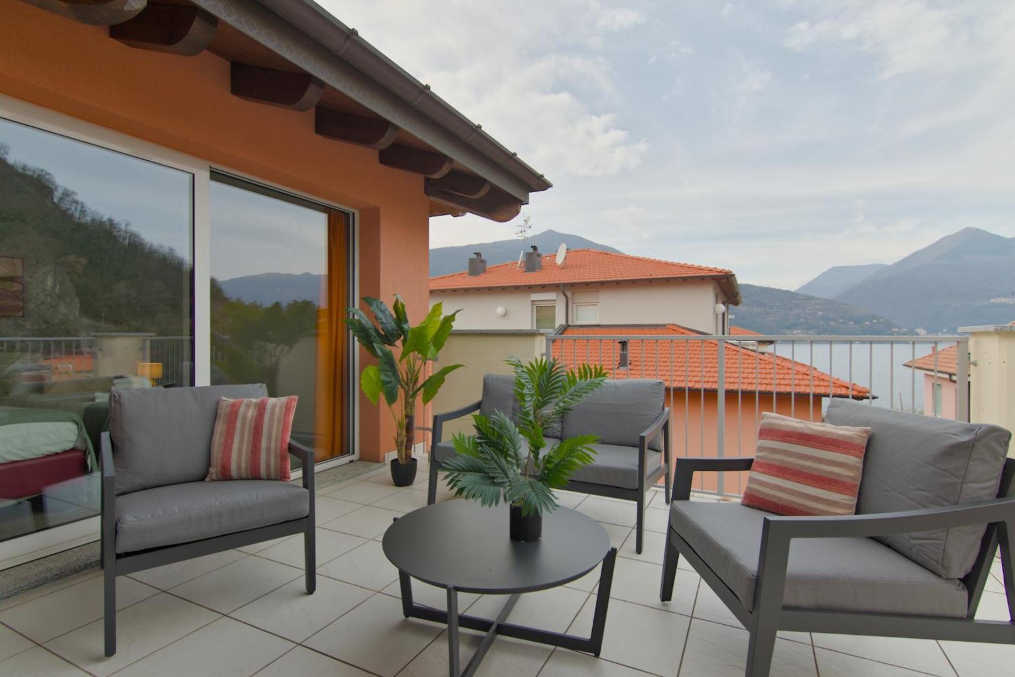 Golfo Gabella Lake Resort Maccagno Екстер'єр фото