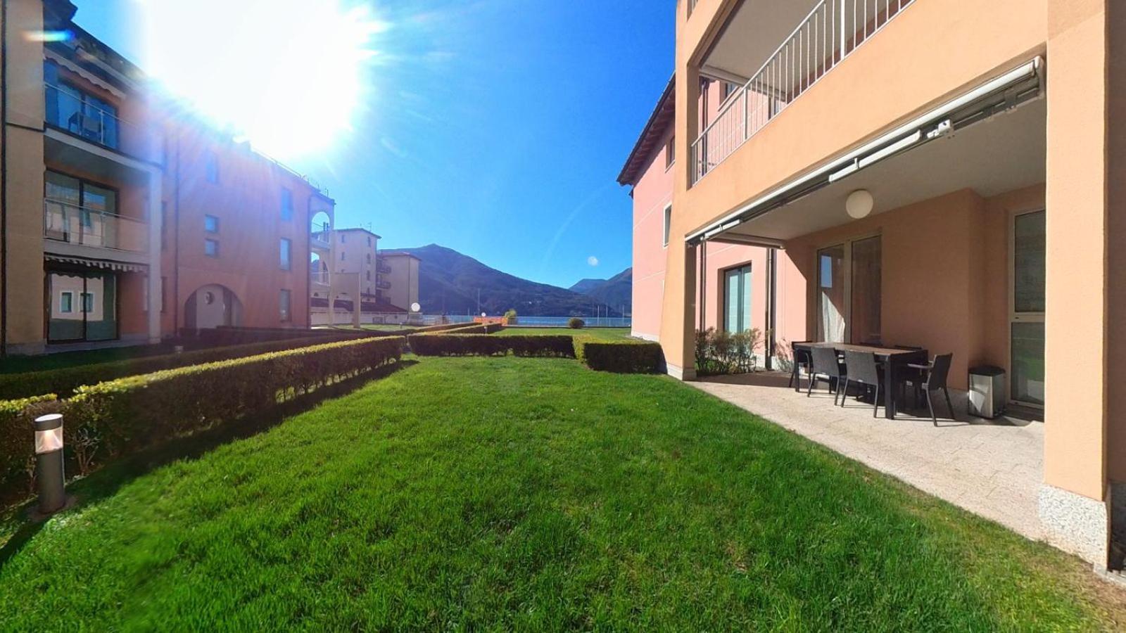 Golfo Gabella Lake Resort Maccagno Екстер'єр фото